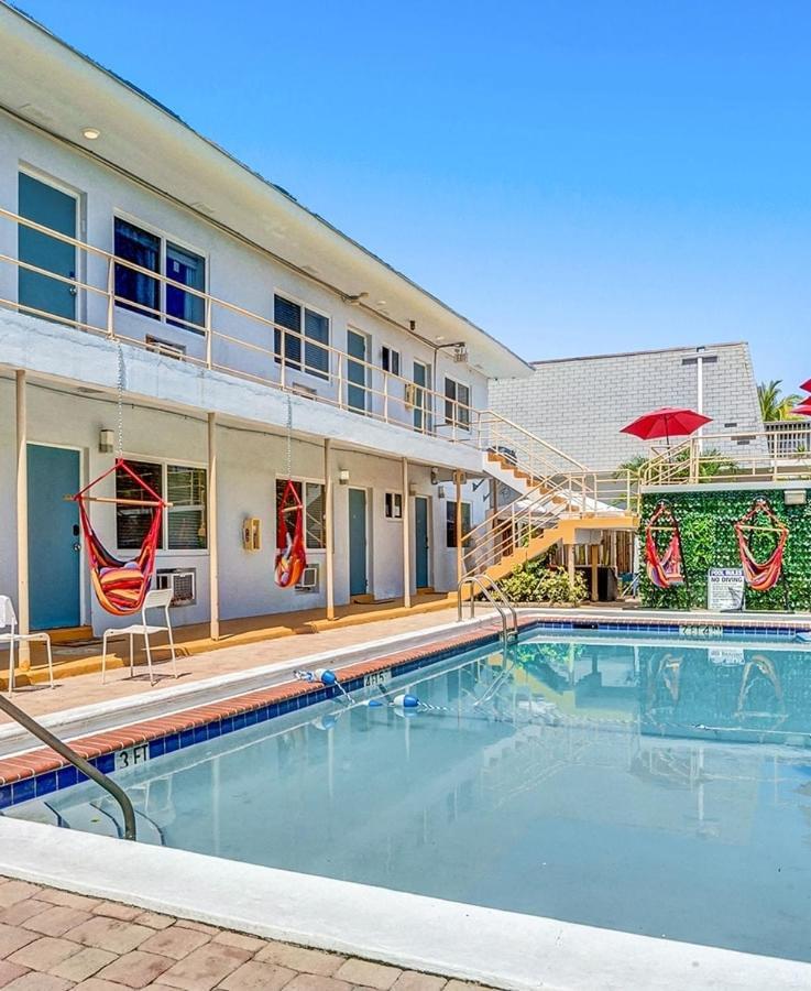 Christmas Retreat Walk To Dania Beach Pool Ngoại thất bức ảnh