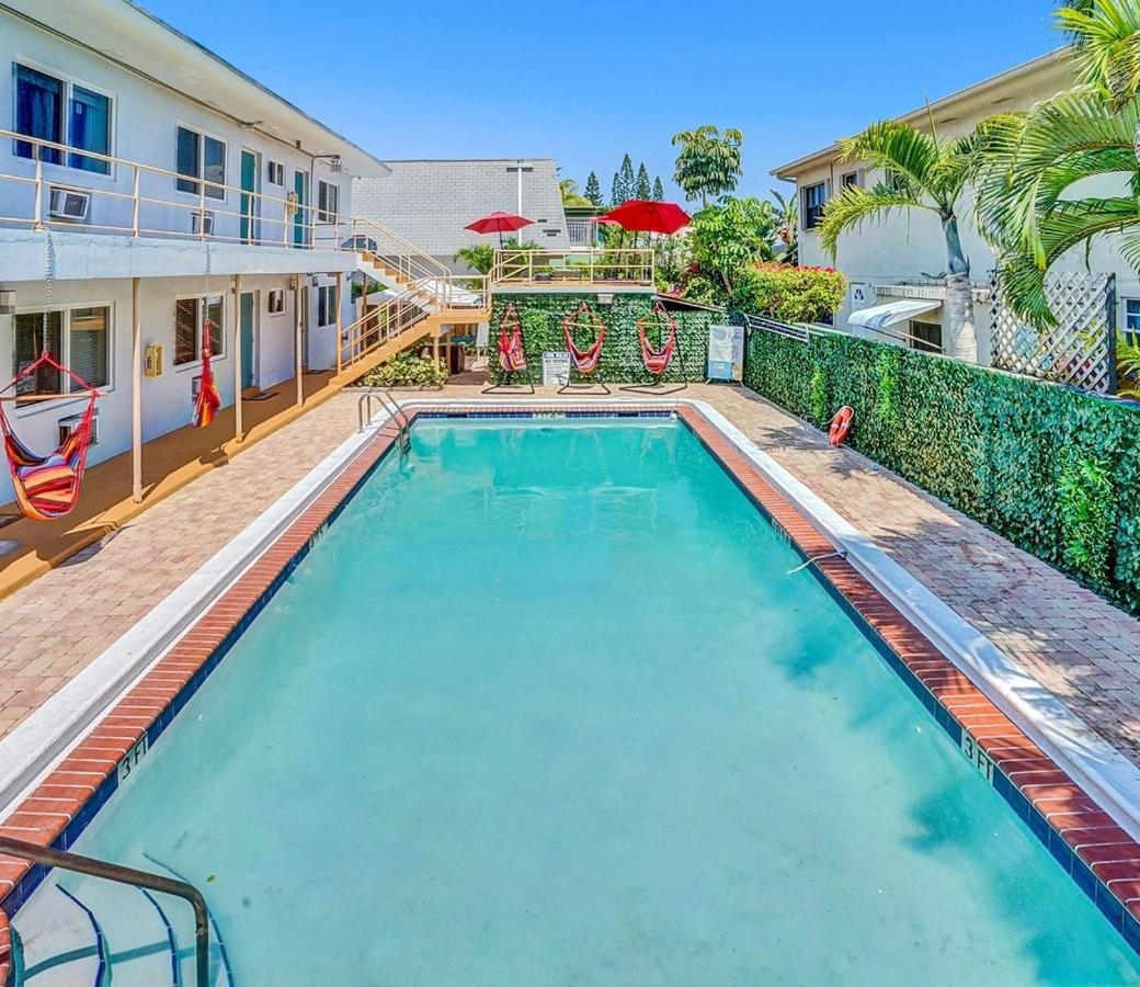Christmas Retreat Walk To Dania Beach Pool Ngoại thất bức ảnh